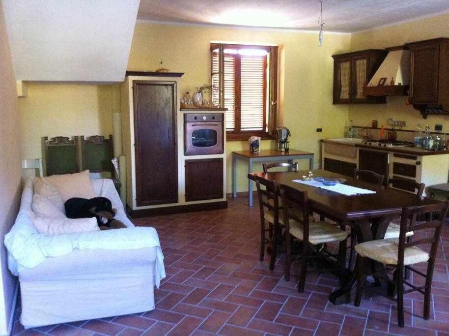 Ospitaci Appartamenti Di Campagna Le Rancole Valtopina 外观 照片